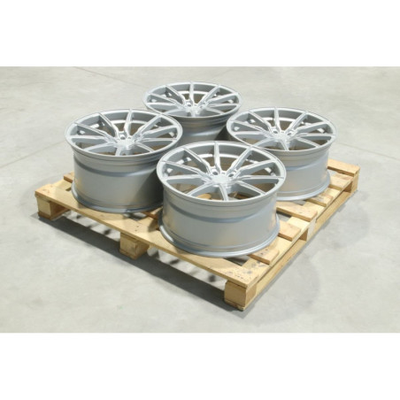 Set of CVR4 20x9,5 ET22 + 20x10,5 ET35 5x120 Matt Silver