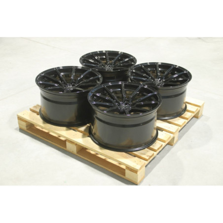 Set of CVR4 20x11 ET25 + 20x11 ET30 5x112 Gloss Black