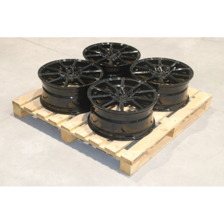Set of CVR4 19x8,5 ET45 5x114,3 Gloss Black
