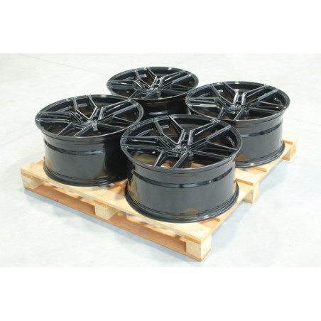 Set of CVR5 22x10,5 ET19 5x112 Double Tinted Black