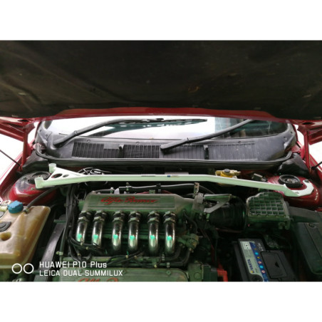 BARRA DE TORRETAS DELANTERA ULTRA RACING 2 PUNTOS PARA ALFA ROMEO 155 2.0 16V 2WD 1992-1998