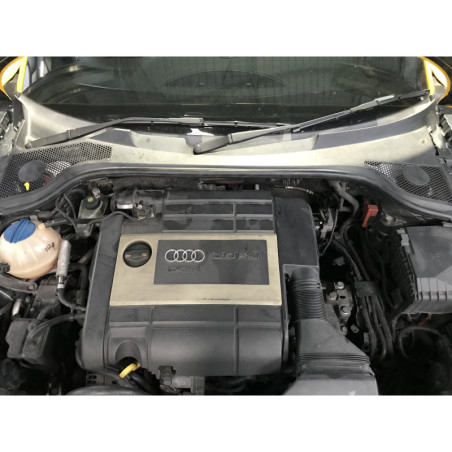 BARRA DE TORRETAS DELANTERA ULTRA RACING 2 PUNTOS PARA AUDI TT MK2 (TYPE8J) 2.0 TFSI 2WD 2006-2014