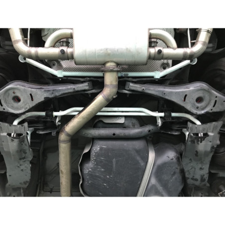BARRA INFERIOR TRASERA ULTRA RACING 2 PUNTOS PARA AUDI TT MK2 (TYPE8J) 2.0 TFSI 2WD 2006-2014