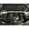 BARRA DE TORRETAS DELANTERA ULTRA RACING 2 PUNTOS PARA BMW E82 (135I) 3.0TT 2WD COUPÉ 2007-2013