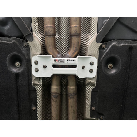 BARRA INFERIOR CENTRAL ULTRA RACING 2 PUNTOS PARA BMW E90 (M3) 4.0 V8 2WD SEDÁN 2007-2013
