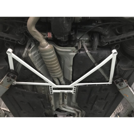 BARRA INFERIOR TRASERA ULTRA RACING 6 PUNTOS PARA BMW E92 (328I) 2.8 2WD COUPÉ 2006-2013