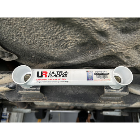 BARRA INFERIOR TRASERA ULTRA RACING 2 PUNTOS PARA BUICK EXCELLE 1ª GEN. 1.8 2WD 2003-2016
