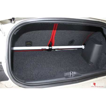 BARRA DE TORRETAS TRASERA ULTRA RACING AJUSTABLE 2 PUNTOS PARA FIAT 500C 0.9 2WD 2007-PRESENTE
