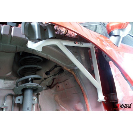 BARRA DE REFUERZO DE ALETAS ULTRA RACING 3 PUNTOS PARA FORD FIESTA 6ª GEN. (MK6) 1.6 2WD 2009-2017