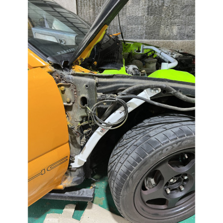 BARRA DE REFUERZO DE ALETAS ULTRA RACING 2 PUNTOS PARA HONDA CIVIC 4ª GEN. (EF) 1.6 2WD HATCHBACK 1987-1991