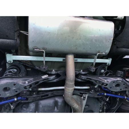 BARRA INFERIOR TRASERA ULTRA RACING 2 PUNTOS PARA HONDA CIVIC 10ª GEN. (FK7) 1.5T 2WD HATCHBACK 2015-2022