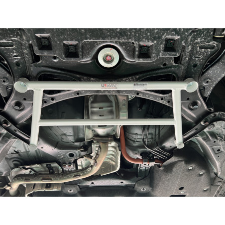 BARRA INFERIOR DELANTERA ULTRA RACING 4 PUNTOS PARA HONDA HR-V 2ª GEN. (RU1)(RS) 1.5 2WD HYBRID FACELIFT 2019-2022