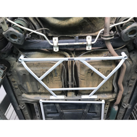 BARRA INFERIOR TRASERA ULTRA RACING 4 PUNTOS PARA HONDA JAZZ 1ª GEN. (GD1) 1.5 2WD 2001-2008