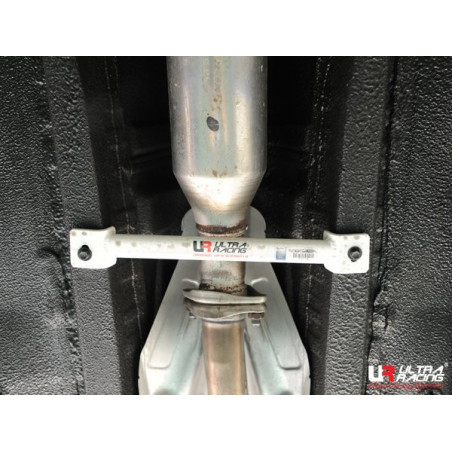 BARRA INFERIOR CENTRAL ULTRA RACING 2 PUNTOS PARA HYUNDAI ASLAN (AG) 3.0 2WD 2014-2017