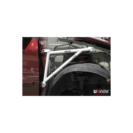 BARRA DE REFUERZO DE ALETAS ULTRA RACING 3 PUNTOS PARA HYUNDAI CLICK (TB) 1.3 2WD 2002-2011