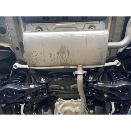 BARRA INFERIOR TRASERA ULTRA RACING 2 PUNTOS PARA HYUNDAI TUCSON 4ª GEN. (NX4) 1.6T 2WD HYBRID 2020-PRESENTE