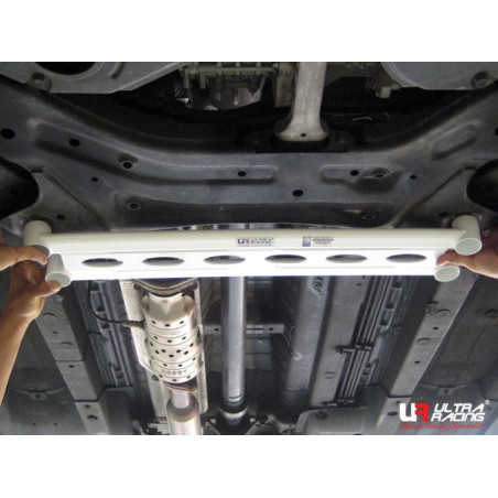 BARRA INFERIOR DELANTERA ULTRA RACING 4 PUNTOS PARA HYUNDAI TUCSON IX35 2ª GEN. (LM) 2.0 2WD 2010-2015
