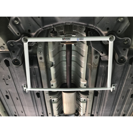 BARRA INFERIOR CENTRAL ULTRA RACING 4 PUNTOS PARA HYUNDAI VELOSTER 1ª GEN. (FS) 1.6 GDI 2WD 2012-2018