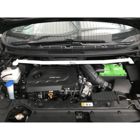 BARRA DE TORRETAS DELANTERA ULTRA RACING 2 PUNTOS PARA KIA CARENS 3ª GEN. (RP) 1.7D 2WD 2013-2019