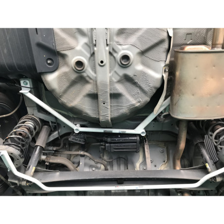 BARRA INFERIOR TRASERA ULTRA RACING 4 PUNTOS PARA KIA CERATO 3RD K3 (YD) 1.6 GDI 2WD SEDÁN 2012-2018