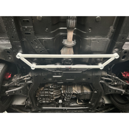 BARRA INFERIOR DELANTERA ULTRA RACING 4 PUNTOS PARA KIA FORTE 1ª GEN. (TD) 1.6 2WD HATCHBACK 2008-2012