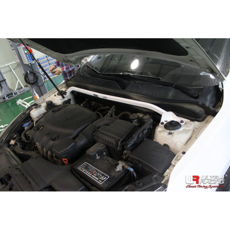 BARRA DE TORRETAS DELANTERA ULTRA RACING 2 PUNTOS PARA KIA OPTIMA K5 3ª GEN. (TF) 2.0 2WD 2010-2015