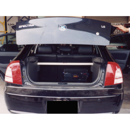 BARRA DE TORRETAS TRASERA ULTRA RACING 2 PUNTOS PARA KIA SEPHIA 2ª GEN. 1.5 2WD 1997-2003