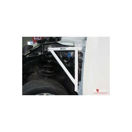 BARRA DE REFUERZO DE ALETAS ULTRA RACING 3 PUNTOS PARA KIA SPORTAGE 3ª GEN. (SL) 2.0D 2WD 2010-2016