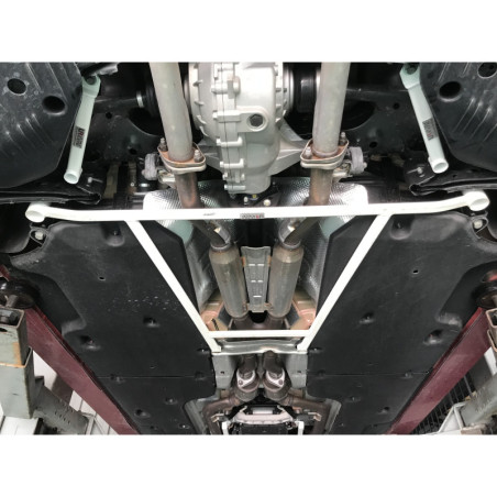 BARRA INFERIOR TRASERA ULTRA RACING 4 PUNTOS PARA KIA STINGER (CK) 2.0D 2WD 2018-PRESENTE