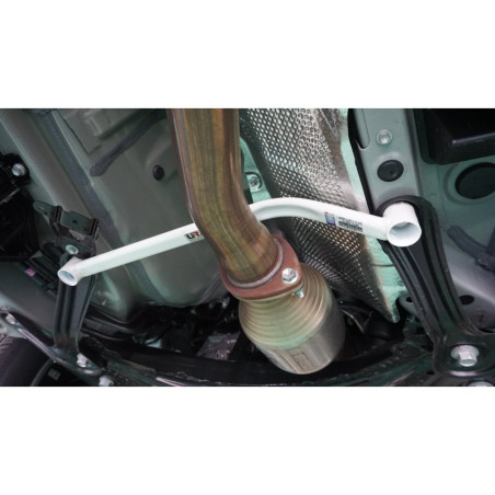 BARRA INFERIOR CENTRAL ULTRA RACING 2 PUNTOS PARA LEXUS NX 200T (AZ10) 2.0T 4WD 2014-2021