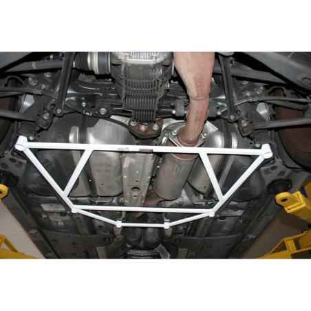 BARRA INFERIOR TRASERA ULTRA RACING 6 PUNTOS PARA LEXUS IS 250 2ª GEN. (XE20) 2.5 2WD 2005-2013