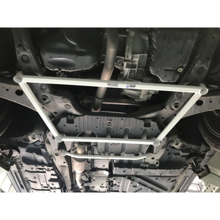 BARRA INFERIOR DELANTERA ULTRA RACING 4 PUNTOS PARA LEXUS RX 270 3ª GEN. (AL10) 2.7 2WD FACELIFT 2012-2015