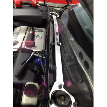 BARRA DE TORRETAS DELANTERA ULTRA RACING 2 PUNTOS PARA LEXUS RX 330 2ª GEN. (XU30) 3.3 V6 4WD LHD 2003-2008