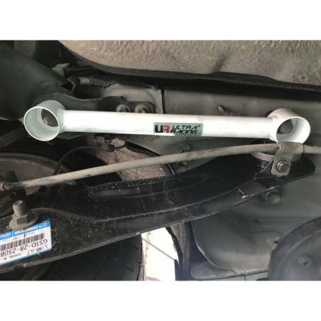 BARRA LATERAL INFERIOR TRASERA ULTRA RACING 4 PUNTOS PARA MAZDA 6 2ª GEN. (GH1) 2.0 2WD HATCHBACK 2007-2012