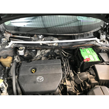 BARRA DE TORRETAS DELANTERA ULTRA RACING 2 PUNTOS PARA MAZDA 8 4ª GEN. (LY) 2.3 2WD 2006-2016