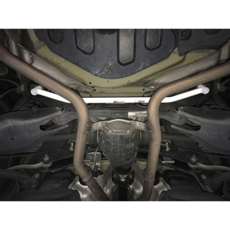 BARRA INFERIOR TRASERA ULTRA RACING 2 PUNTOS PARA MERCEDES-BENZ C207 (COUPÉ) 2.5 2WD FACELIFT 2013-2017