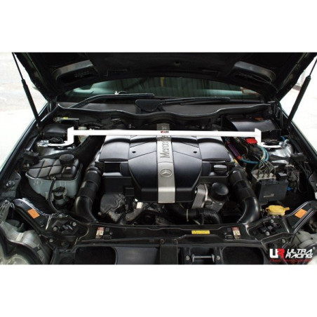 BARRA DE TORRETAS DELANTERA ULTRA RACING 2 PUNTOS PARA MERCEDES-BENZ C209 2ª GEN. CLK 320 3.2 V6 2WD 2003-2010