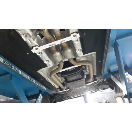 BARRA INFERIOR CENTRAL ULTRA RACING 4 PUNTOS PARA MERCEDES-BENZ S212 E250 2.5 2WD 2010-2016