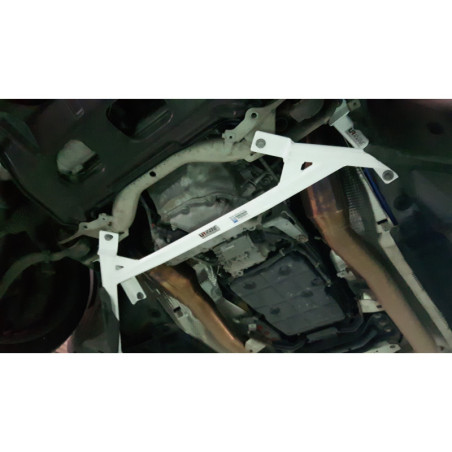 BARRA INFERIOR DELANTERA ULTRA RACING 4 PUNTOS PARA MERCEDES-BENZ W212 E63 6.2 V8 2WD 2010-2017
