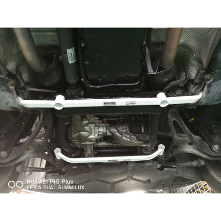 BARRA INFERIOR DELANTERA ULTRA RACING 4 PUNTOS PARA MERCEDES-BENZ W251 R63 6.3 V8 4WD 2005-2017
