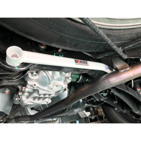 BARRA INFERIOR TRASERA ULTRA RACING 2 PUNTOS PARA MITSUBISHI OUTLANDER 3ª GEN. 2.4 2WD 2012-2021