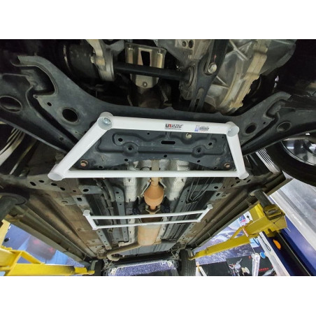 BARRA INFERIOR DELANTERA ULTRA RACING 4 PUNTOS PARA MITSUBISHI XPANDER (NC) 1.5 2WD 2017-PRESENTE