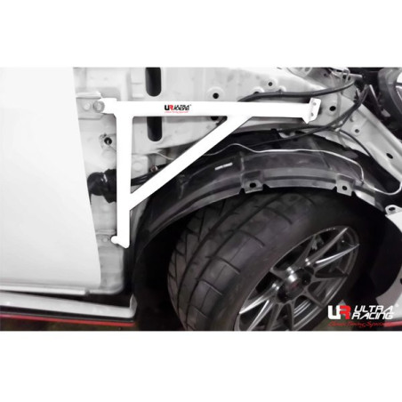 BARRA DE REFUERZO DE ALETAS ULTRA RACING 3 PUNTOS PARA NISSAN ALMERA 3ª GEN. (N17) 1.5 2WD 2011-2019