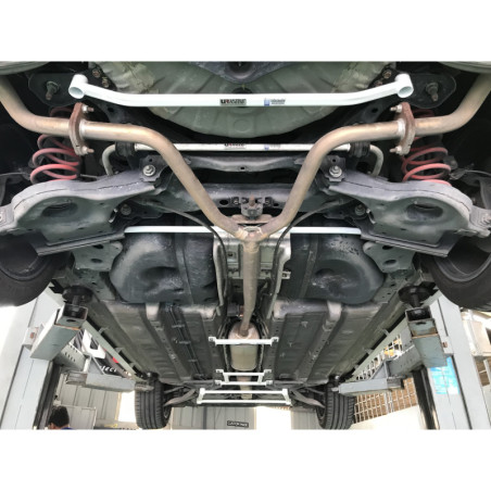 BARRA ESTABILIZADORA TRASERA ULTRA RACING 18 MM PARA NISSAN ALTIMA 5ª GEN. (L33) 2.0 2WD 2012-2018