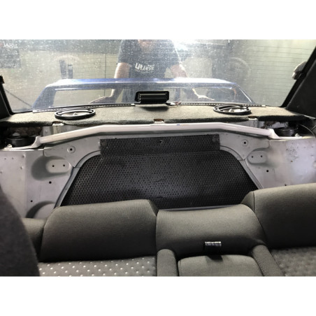 BARRA DE TORRETAS TRASERA ULTRA RACING 2 PUNTOS PARA NISSAN BLUEBIRD (U12) 1.8 2WD 1987-1992