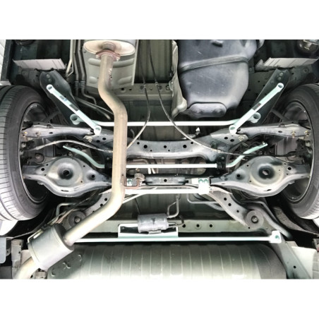 BARRA LATERAL INFERIOR TRASERA ULTRA RACING 4 PUNTOS PARA NISSAN ELGRAND 3ª GEN. (E52) 3.5 V6 2WD 2010-PRESENTE