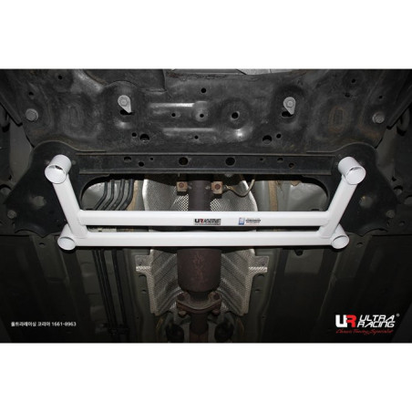 BARRA INFERIOR DELANTERA ULTRA RACING 4 PUNTOS PARA NISSAN JUKE 1ª GEN. (F15) 1.5 2WD 2011-2017