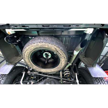 BARRA DE TORSIÓN TRASERA ULTRA RACING 2 PUNTOS PARA NISSAN NAVARA 3ª GEN. (D23) 2.5D 4WD 2014-PRESENTE