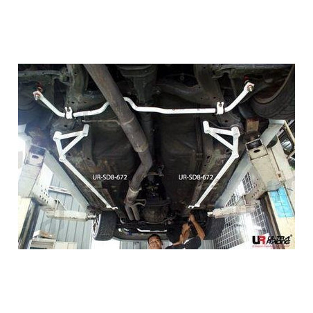 BARRA INFERIOR LATERAL ULTRA RACING 8 PUNTOS PARA NISSAN SILVIA (S13) 2.0T 2WD 1988-1994