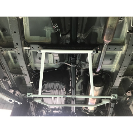 BARRA INFERIOR TRASERA ULTRA RACING 4 PUNTOS PARA PERODUA ARUZ (F800) 1.5VVTI 2WD 2019-PRESENTE